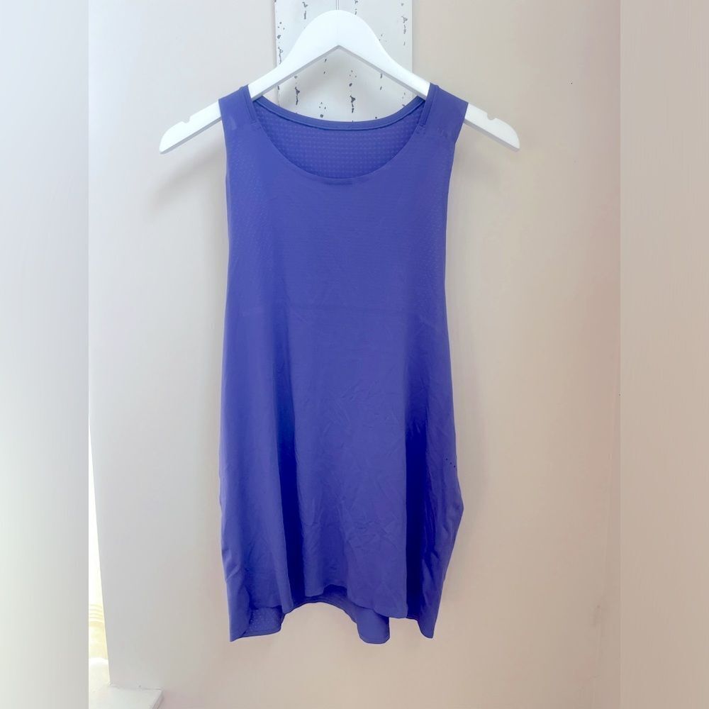 Lululemon Athletic
Lightweight Stretch purple tank top!